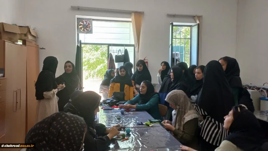 بازدید علمی دانشجویان دانشکده ملی مهارت دختران شاهرود 13