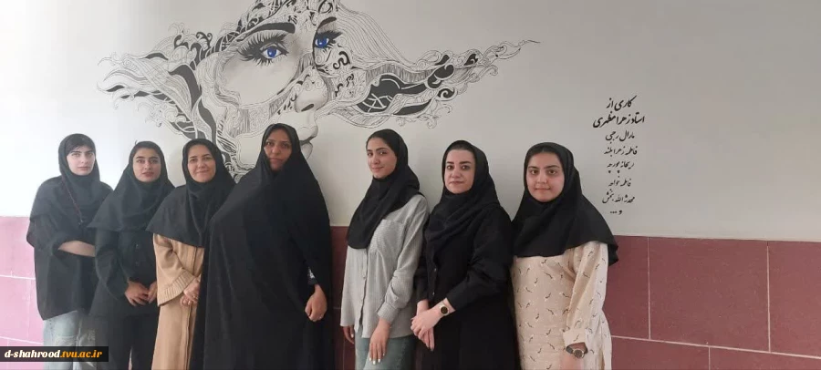 دستان هنرمند، جادوی ظریفی دارند که می‌توانند ماده را به زیبایی و هنر تبدیل کنند 2
